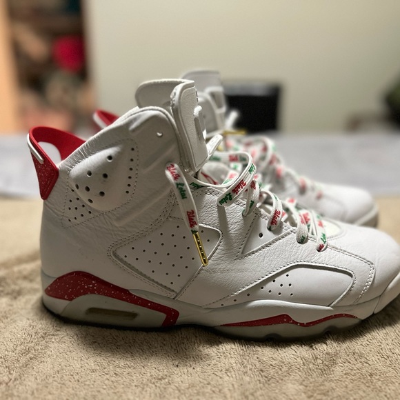 Retro 6 with black lotus laces - Picture 2 of 4